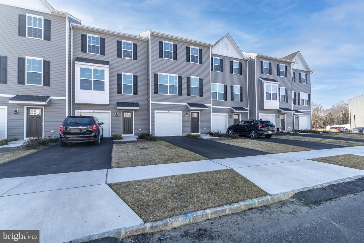 41 Barnes Way - Photo 4 of 46