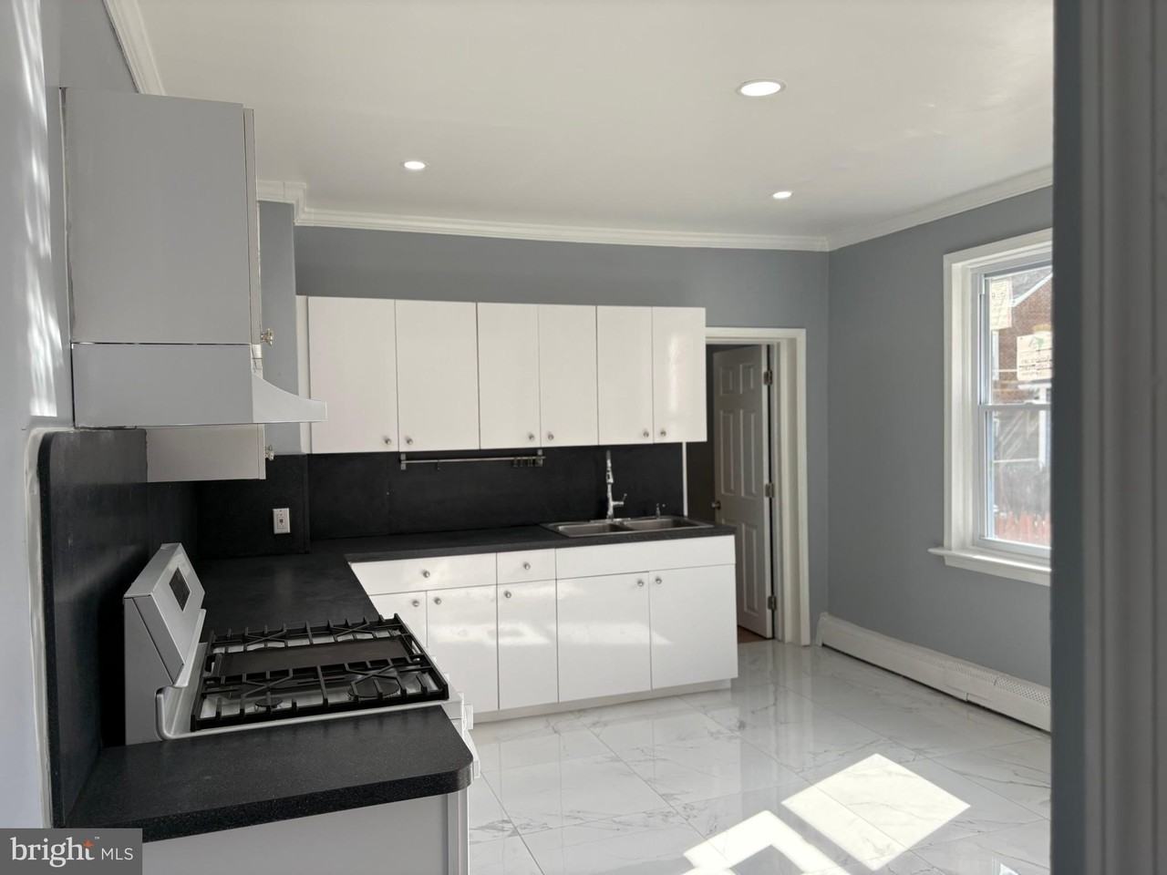 712 Ohio Ave - Photo 3 of 23