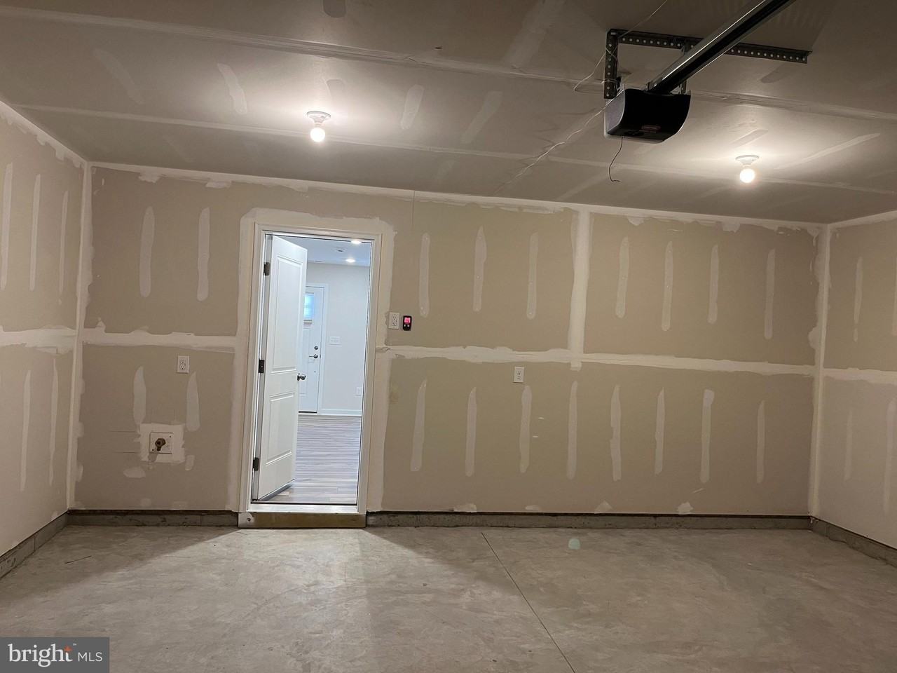 40 Anderson Dr - Photo 4 of 32