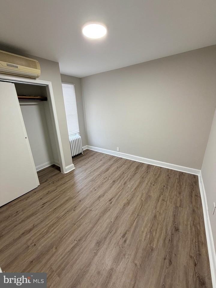 2917 W GIRARD Avenue unit: Second Unit - Photo 4 of 19