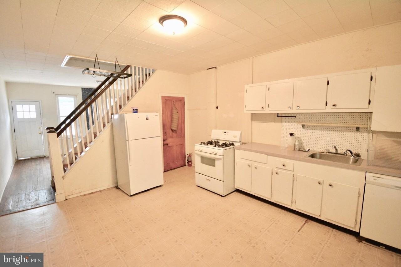 3118 N Shedwick St - Photo 4 of 13