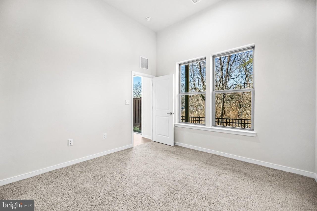 6236 Folly Ln - Photo 7 of 50