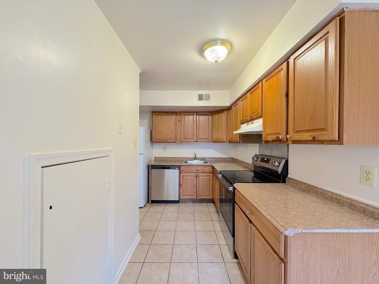 4596 Conwell Dr - Photo 3 of 15