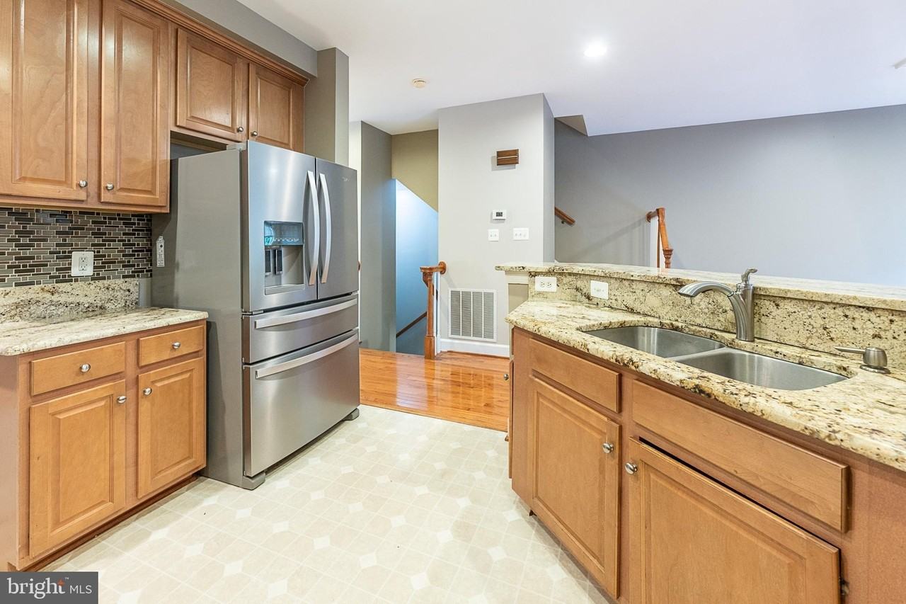 117 Herndon Mill Cir - Photo 5 of 50