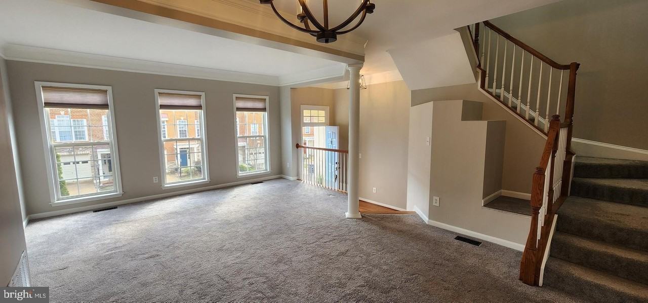 43148 Crosswind Ter - Photo 4 of 28