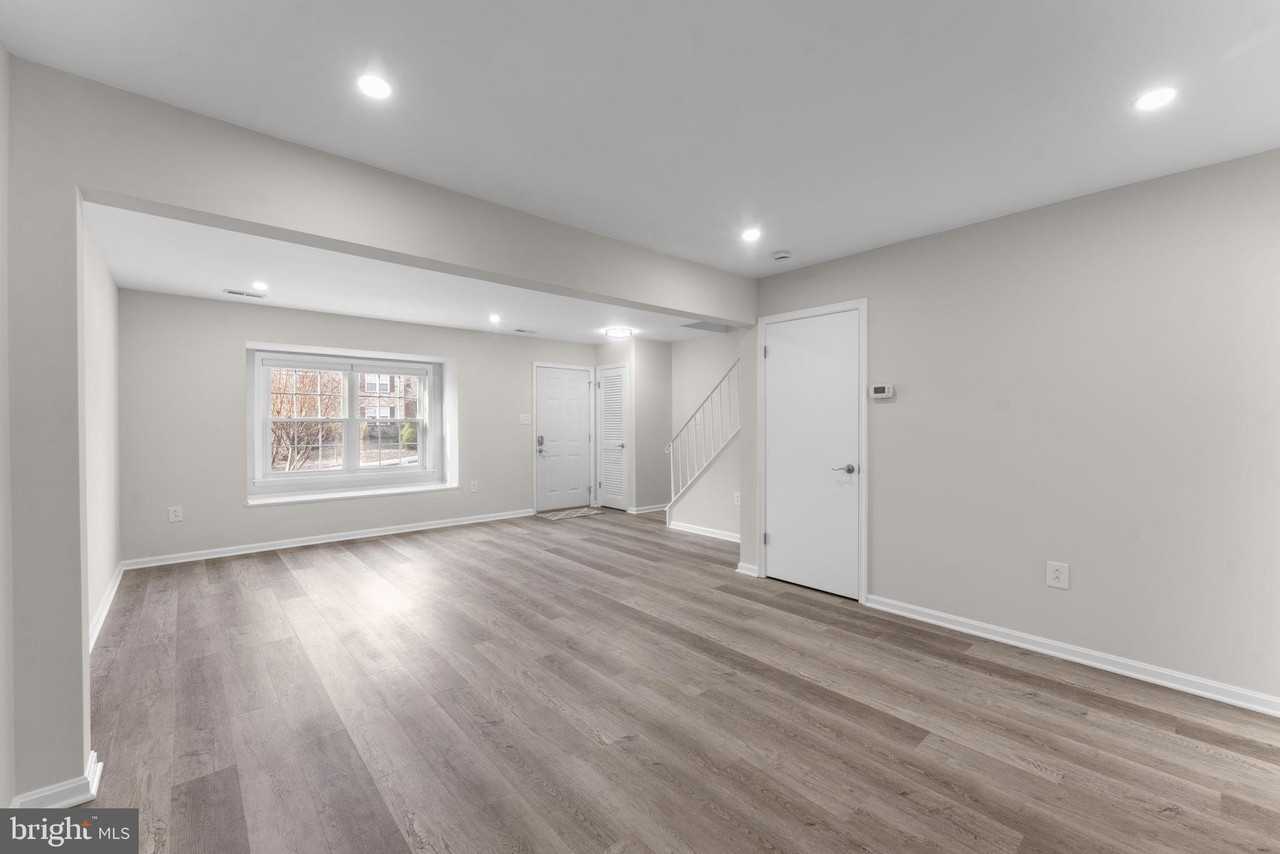 3484 Legere Ct - Photo 7 of 41