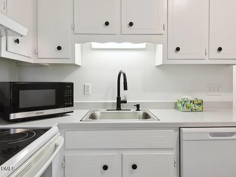 305 S 13th St - Photo 7 of 14