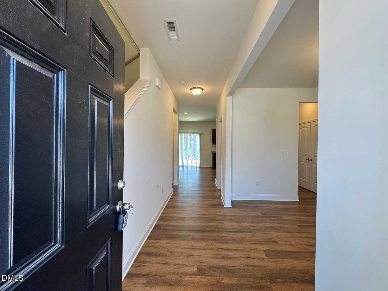 247 Dando St - Photo 2 of 22