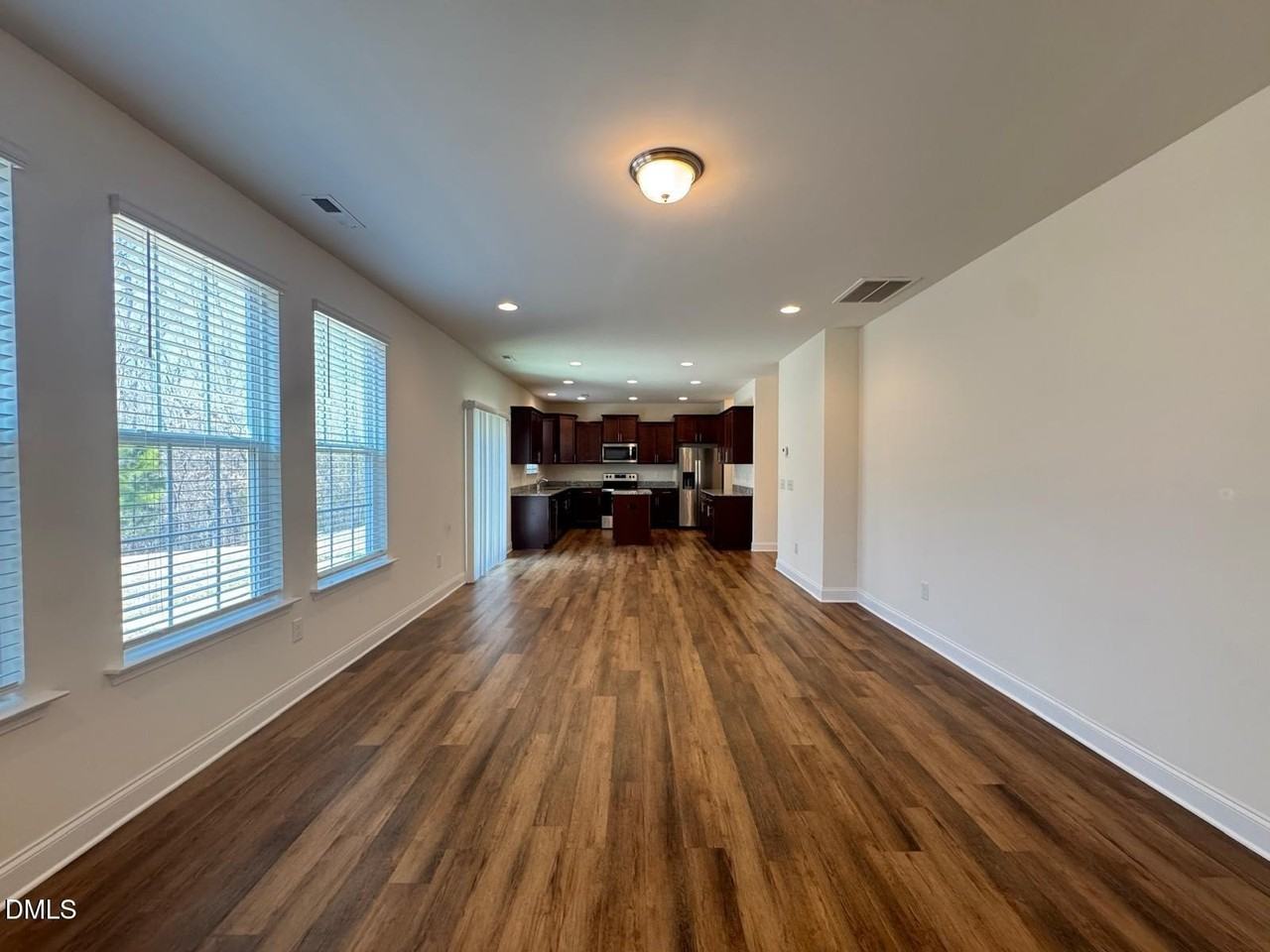 247 Dando St - Photo 7 of 22