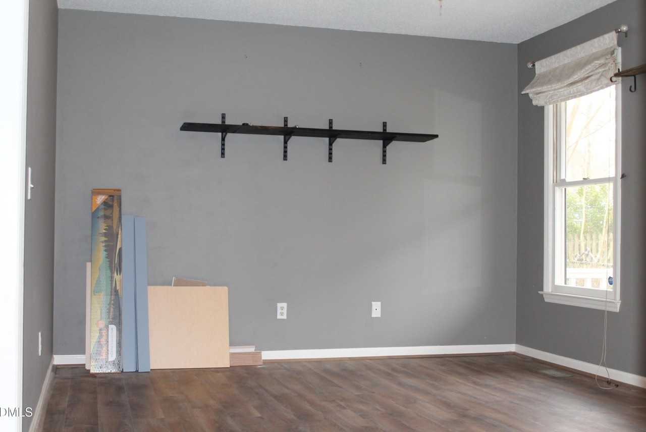 721 S Fuquay Ave - Photo 3 of 20