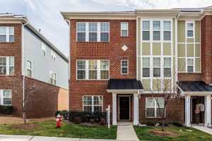 featured image of 240 Michigan Ave