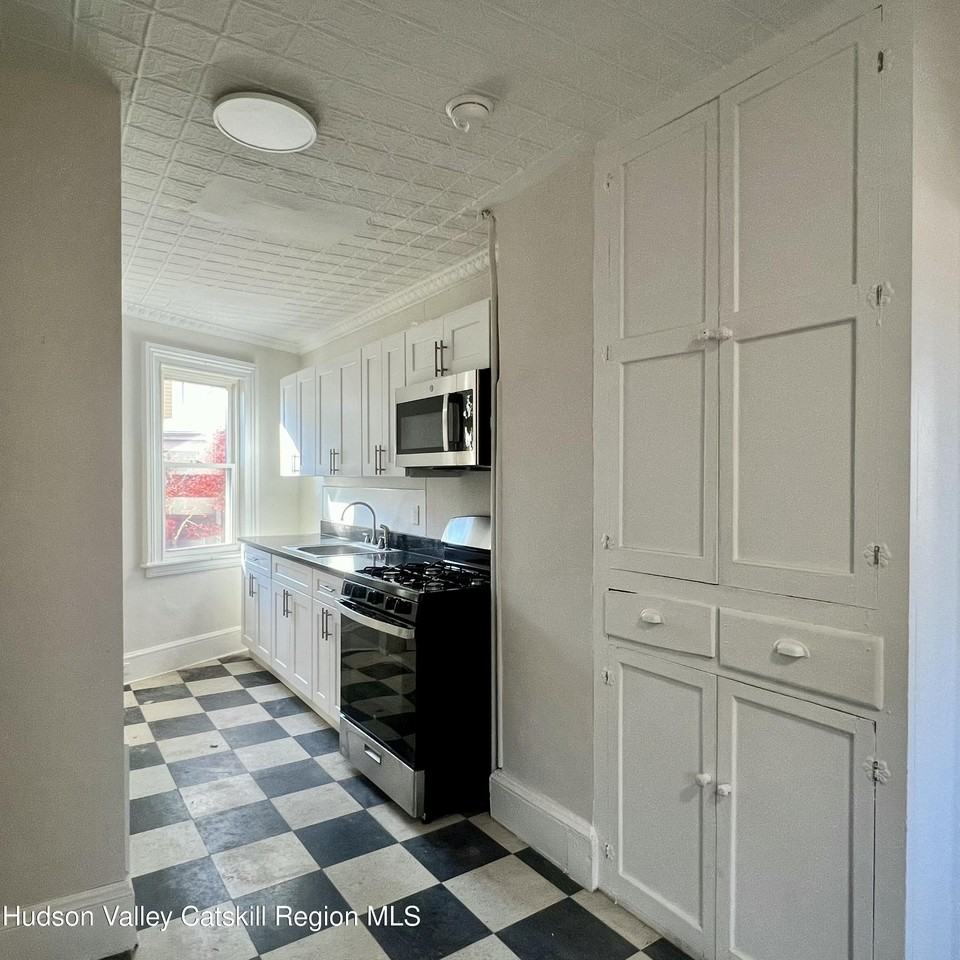 140 Albany Ave Unit 2 - Photo 2 of 17