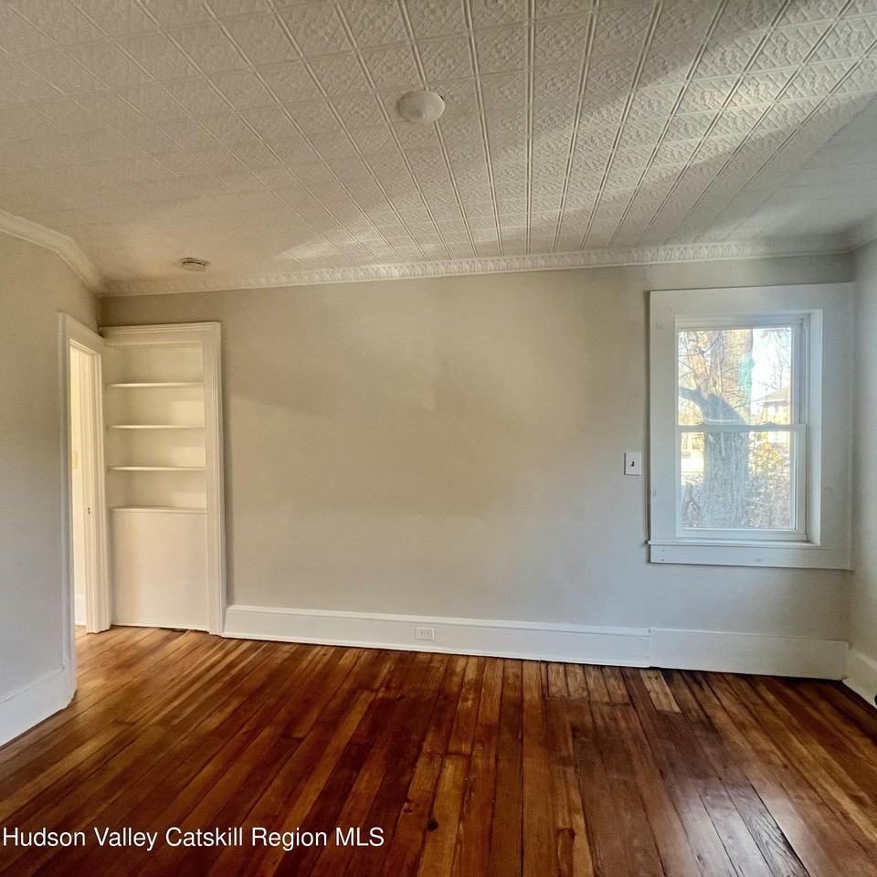 140 Albany Ave Unit 2 - Photo 7 of 17