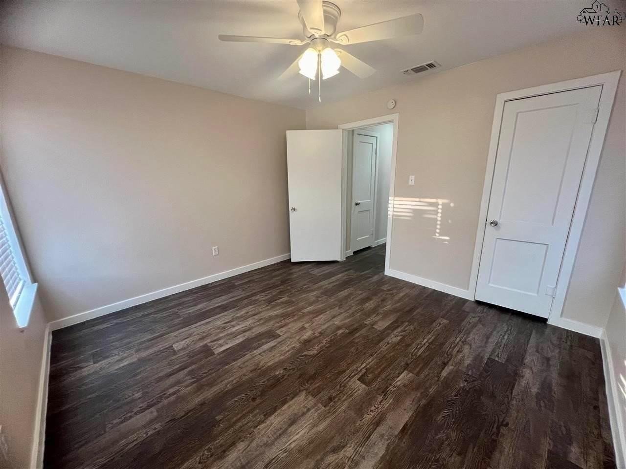 4123 Faith Rd #B - Photo 2 of 6