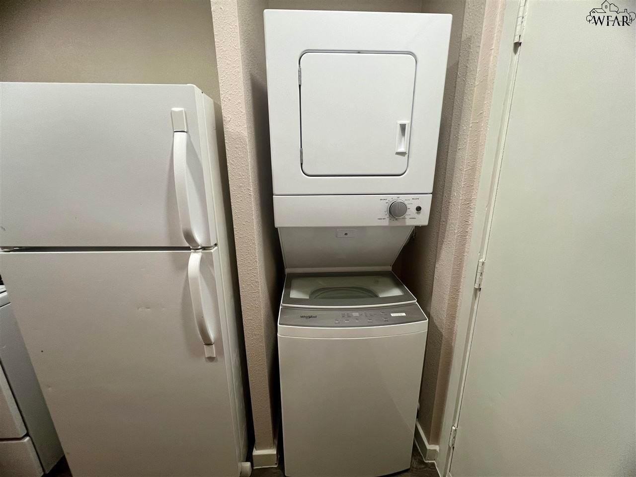 4123 Faith Rd #B - Photo 4 of 6