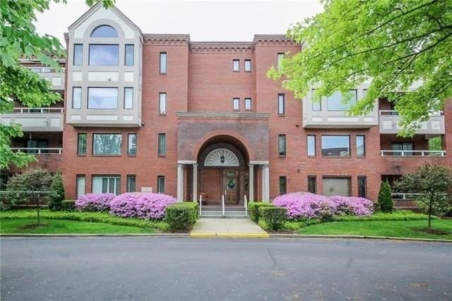 100 Denniston St #422