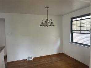 218 Bronx Ave #1 - Photo 6 of 22