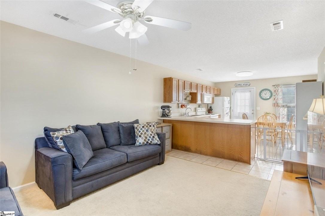 213 Springfield Cir Unit A - Photo 5 of 6