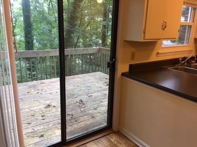 216 Lacustrian Ln Unit 25 - Photo 5 of 8