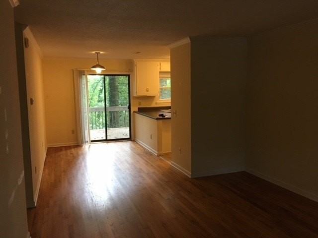 216 Lacustrian Ln Unit 25 - Photo 6 of 8