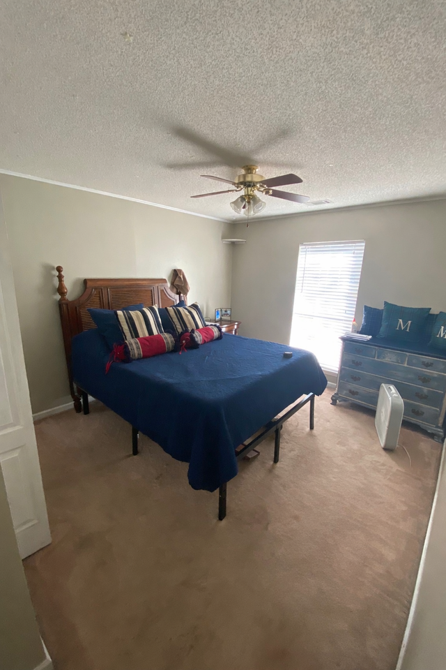 406 Miner Dr - Photo 5 of 12