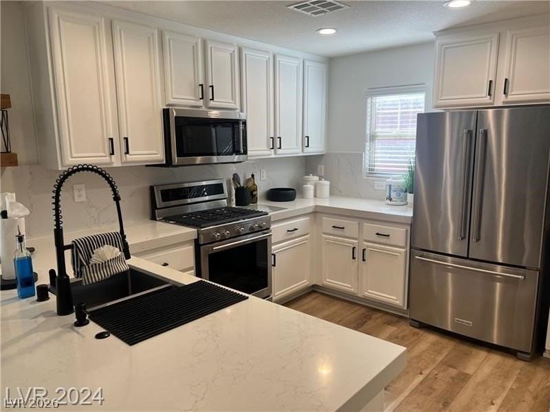 10459 Winter Grass Dr - Photo 4 of 37