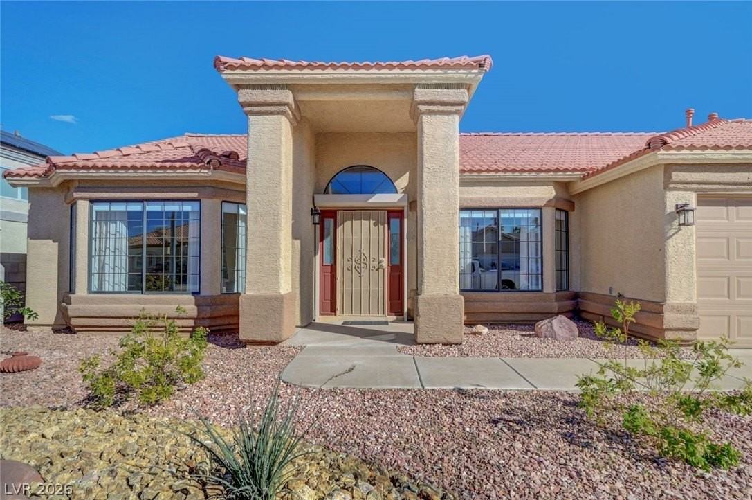 904 Swift Bear St - Photo 2 of 50