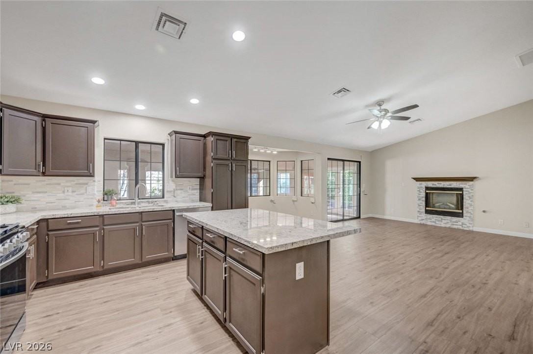 904 Swift Bear St - Photo 4 of 50