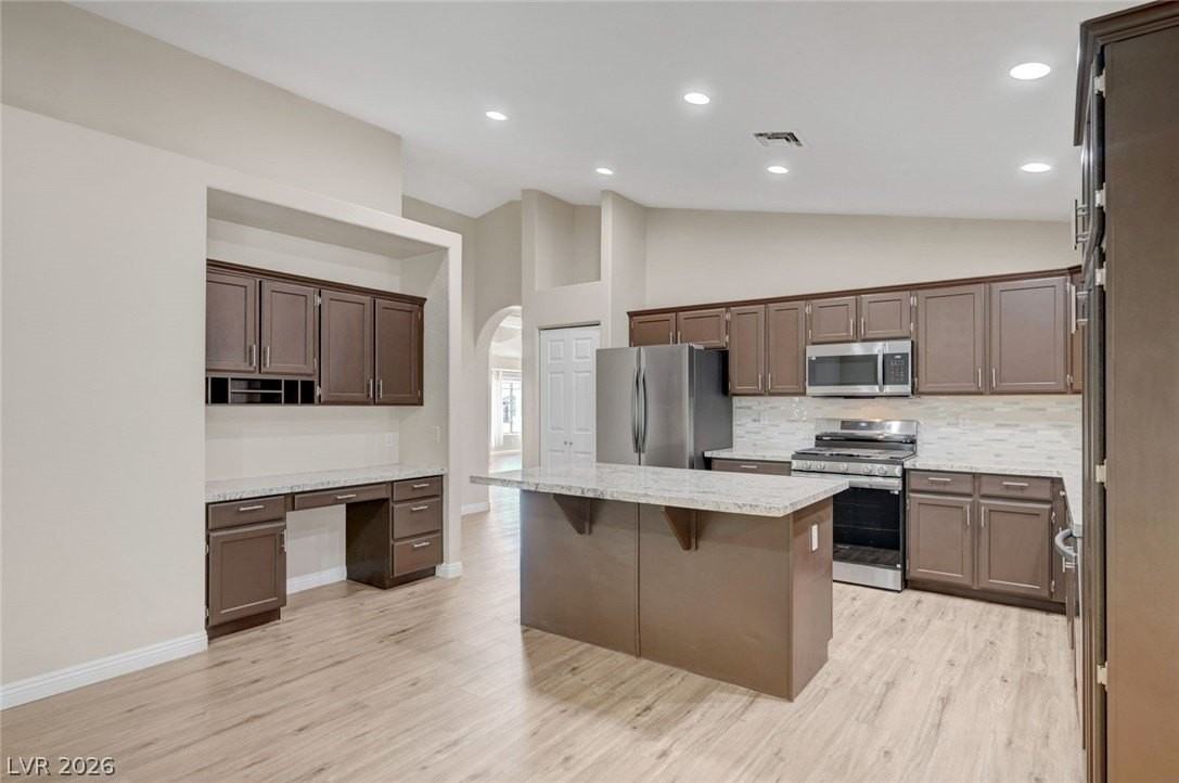 904 Swift Bear St - Photo 6 of 50