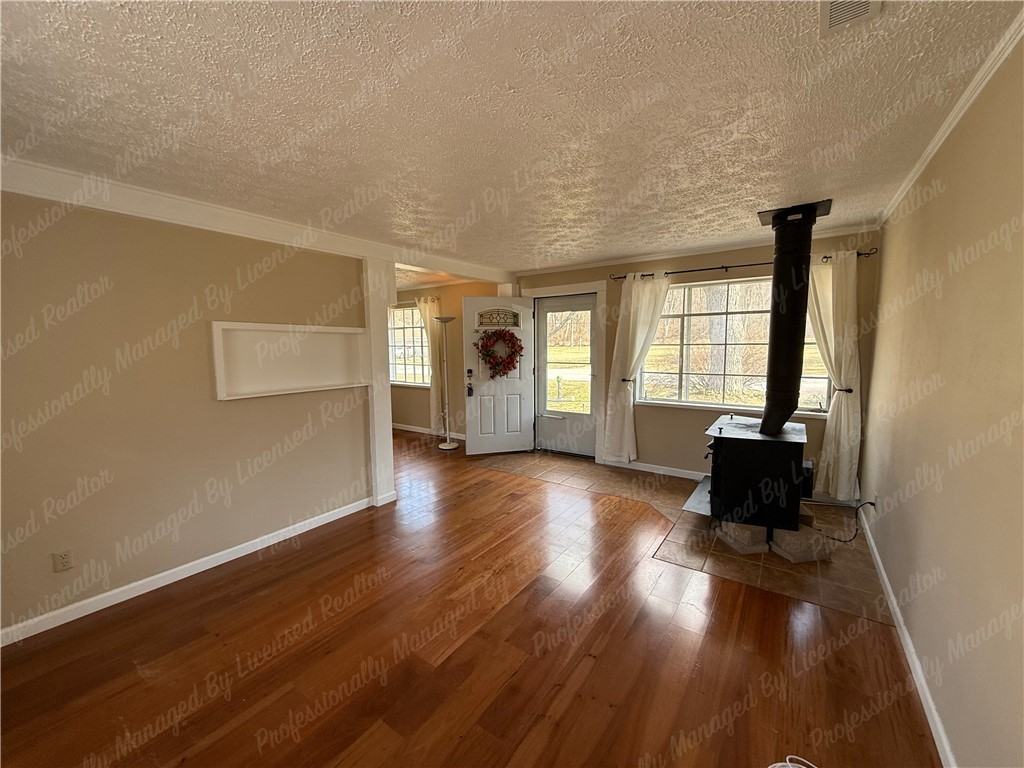 793 Country View Dr - Photo 6 of 32