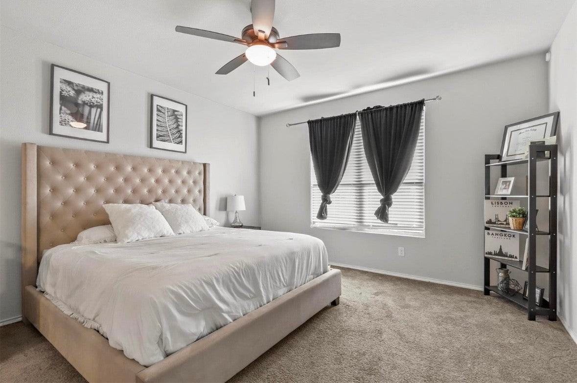 7600 Gangway Dr - Photo 6 of 8