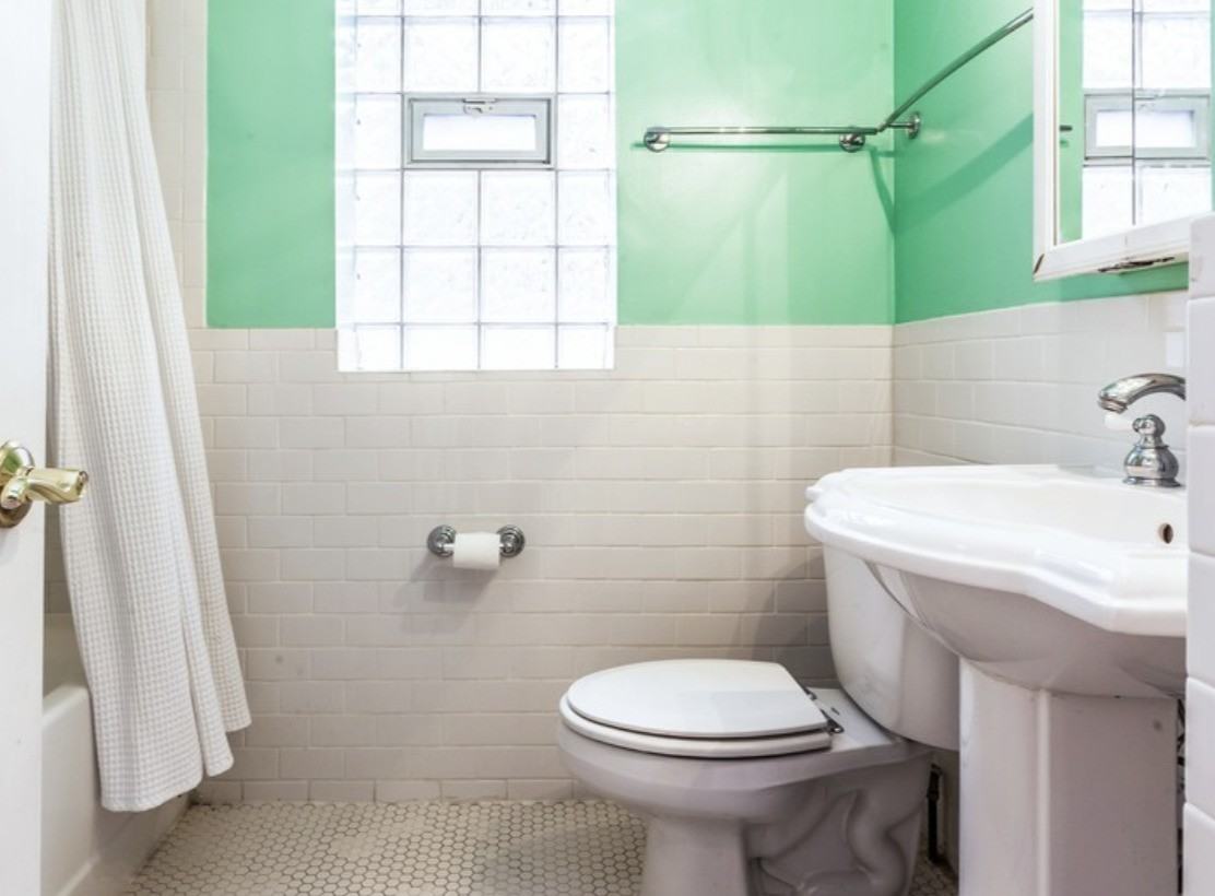 5323 S Harper Ave - Photo 6 of 9