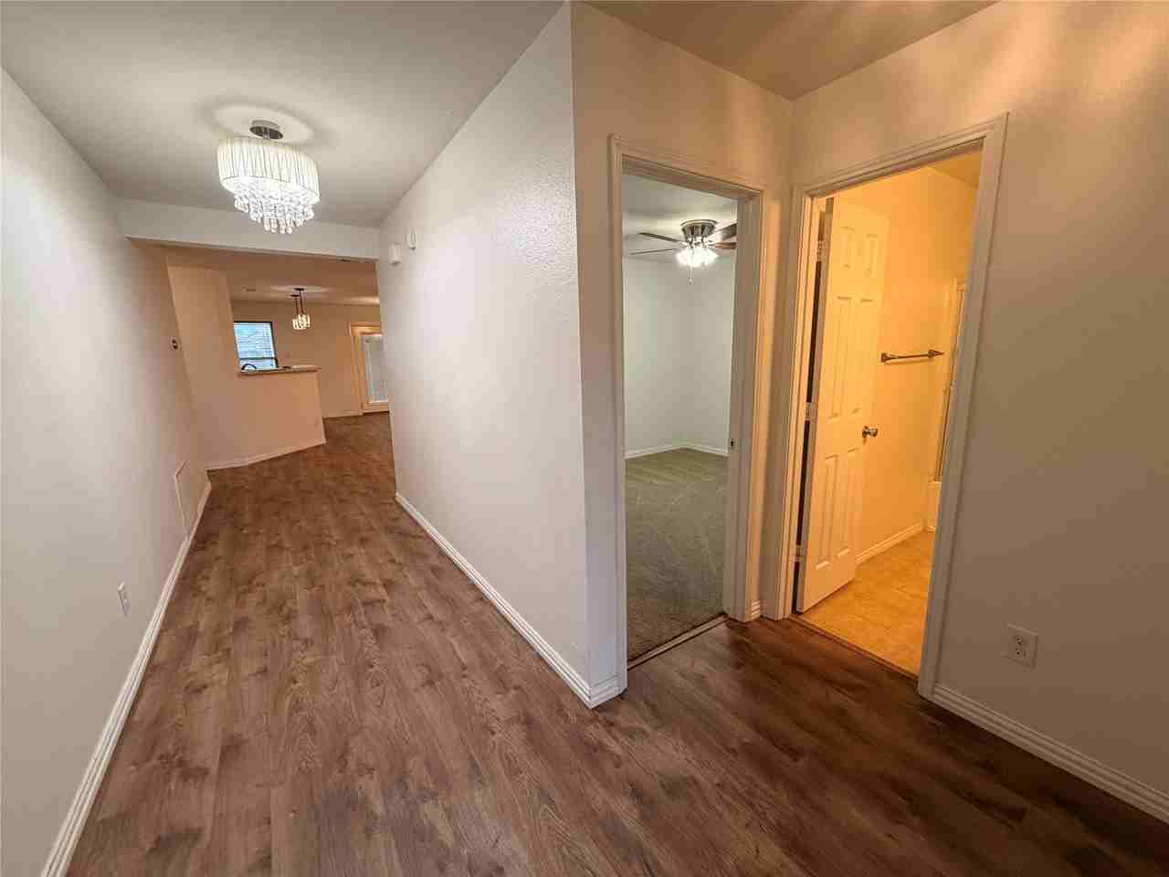 933 Newberry Trl - Photo 2 of 17