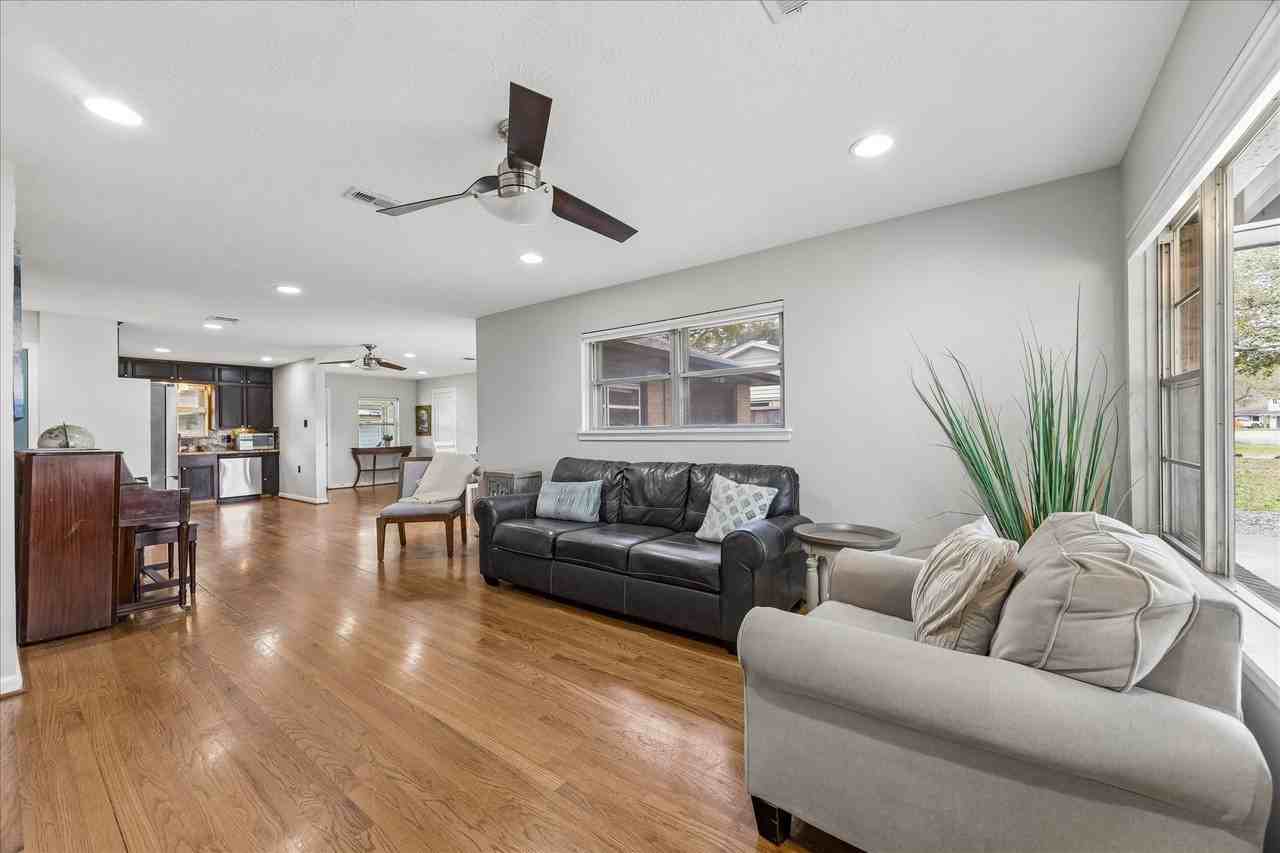 510 S Belknap St - Photo 3 of 30
