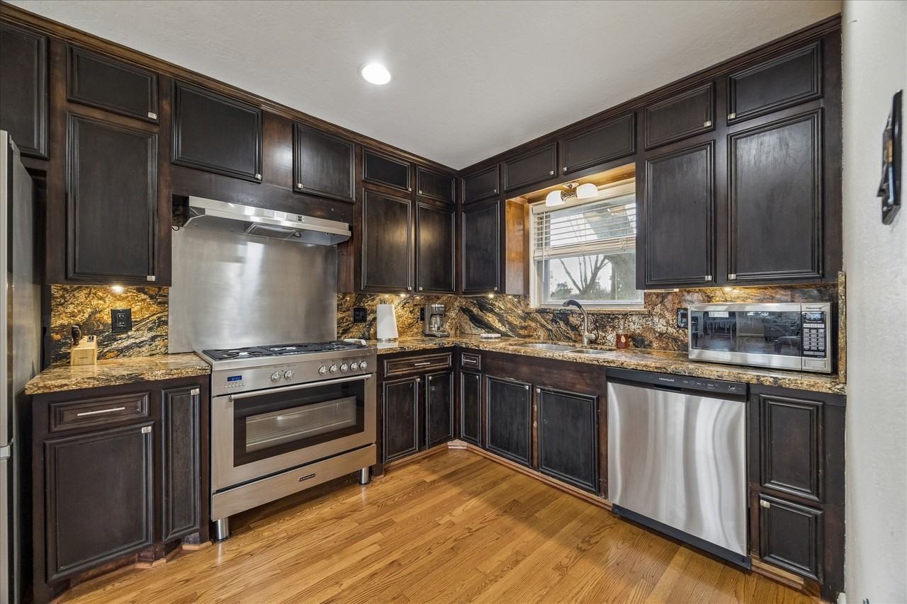 510 S Belknap St - Photo 4 of 30