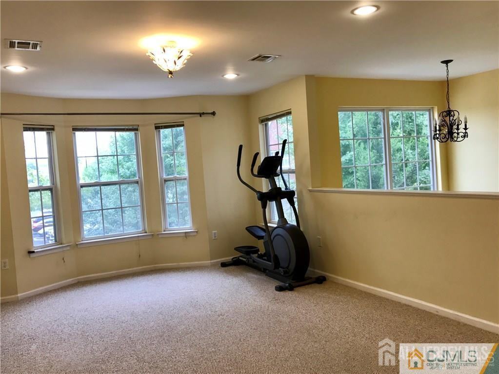 141 Forest Dr - Photo 5 of 13