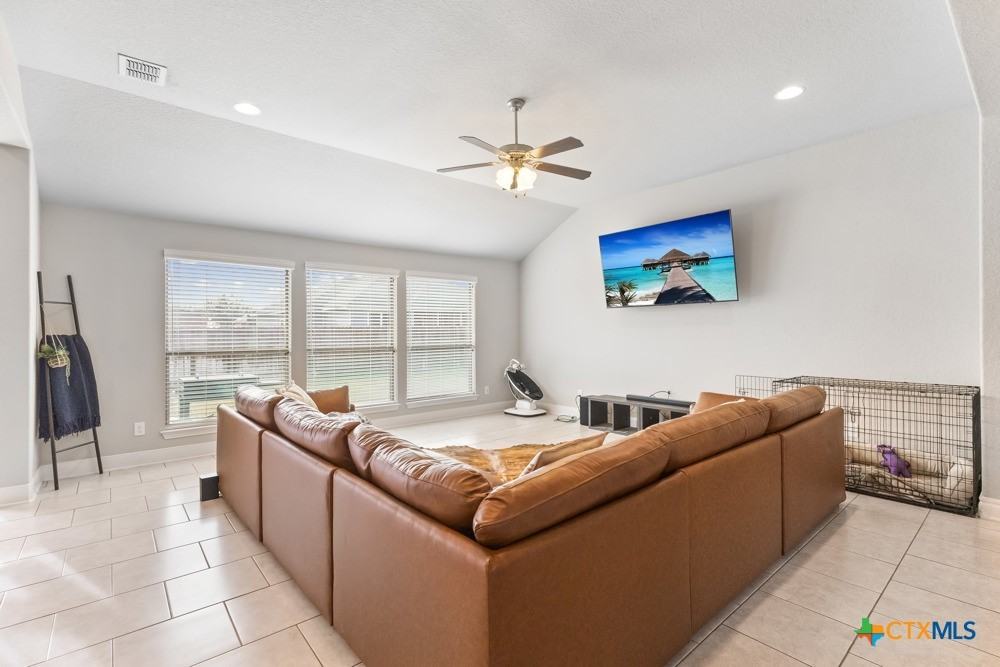 105 Grand Vw - Photo 7 of 24