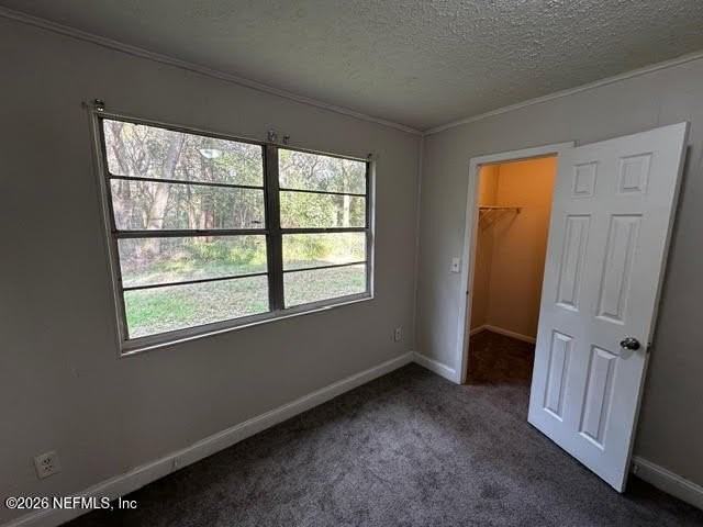 7527 Tampa Ave - Photo 6 of 20