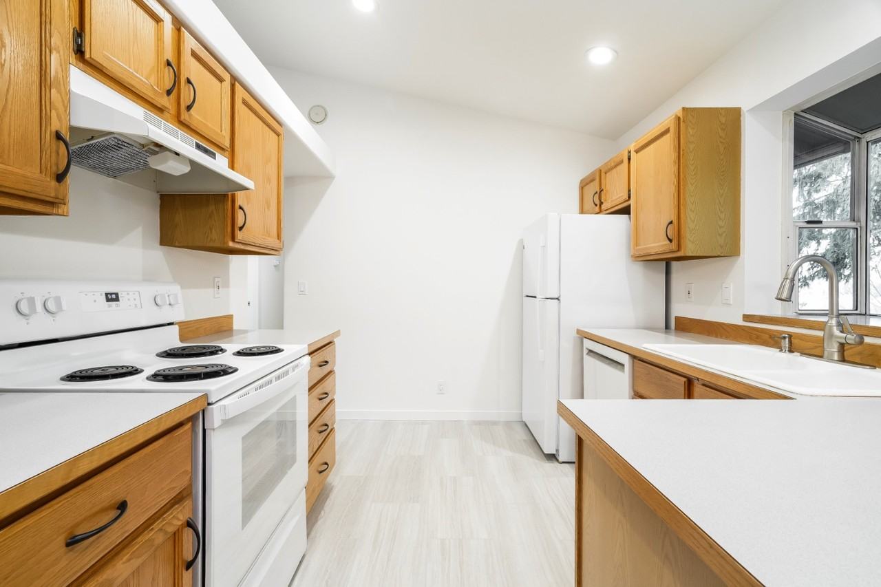 617 98th Dr Ne - Photo 6 of 14