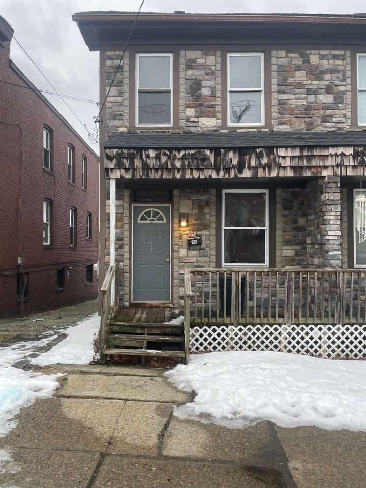 126 S Spring Ave #128 - Photo 2 of 50