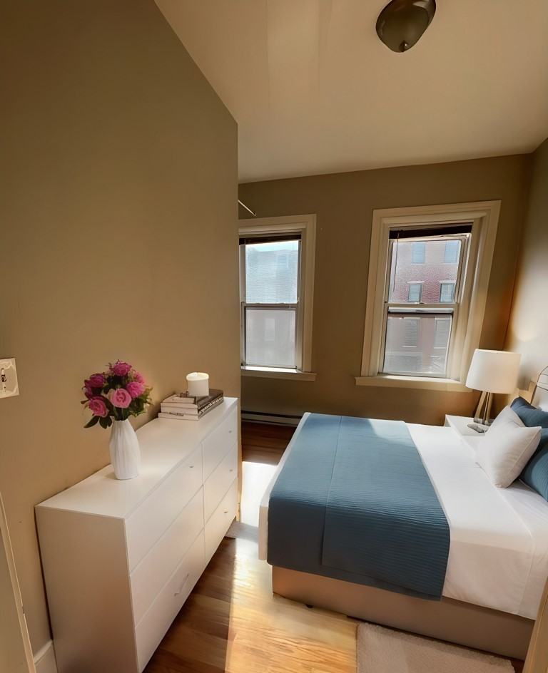 23 Chelsea St #2 - Photo 4 of 11