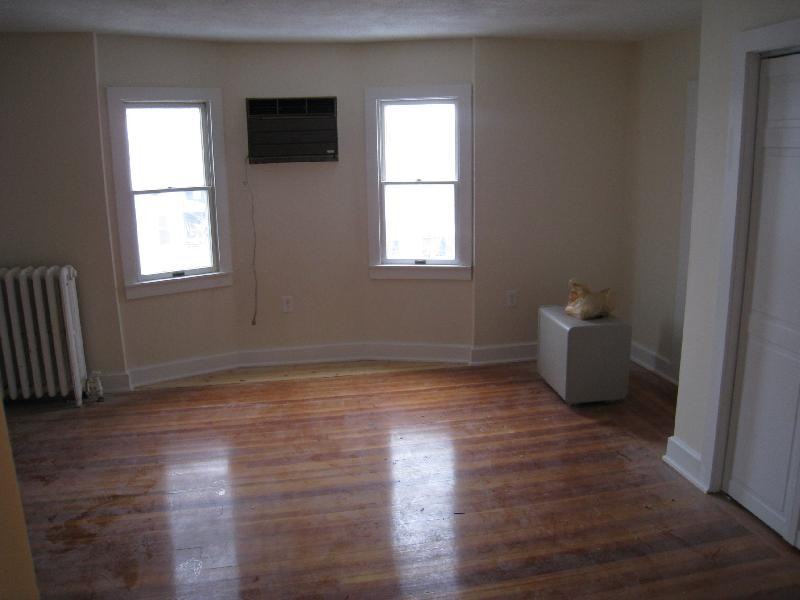 13 Evergreen Ave #3 - Photo 2 of 6