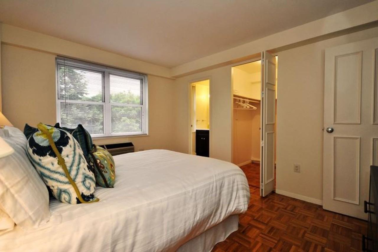 175 Freeman St - Photo 3 of 5