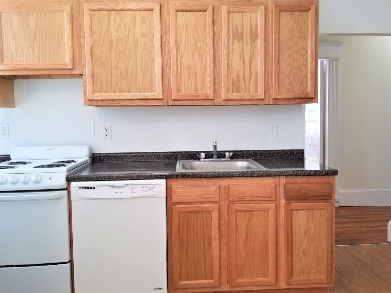 1595 Beacon St - Photo 2 of 8