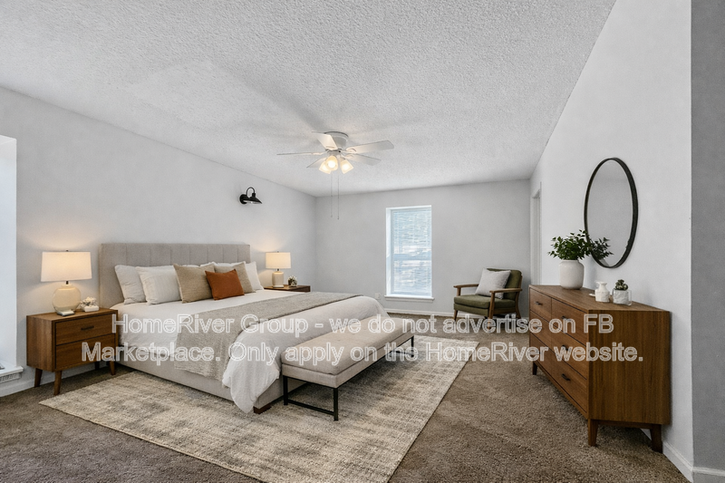 1858 Poplar Woods Cir W #4 - Photo 3 of 23