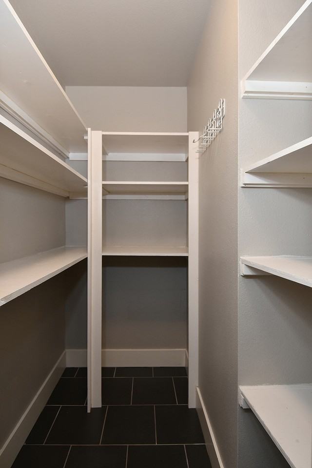 3615 Whitman Ave N #303 - Photo 7 of 28