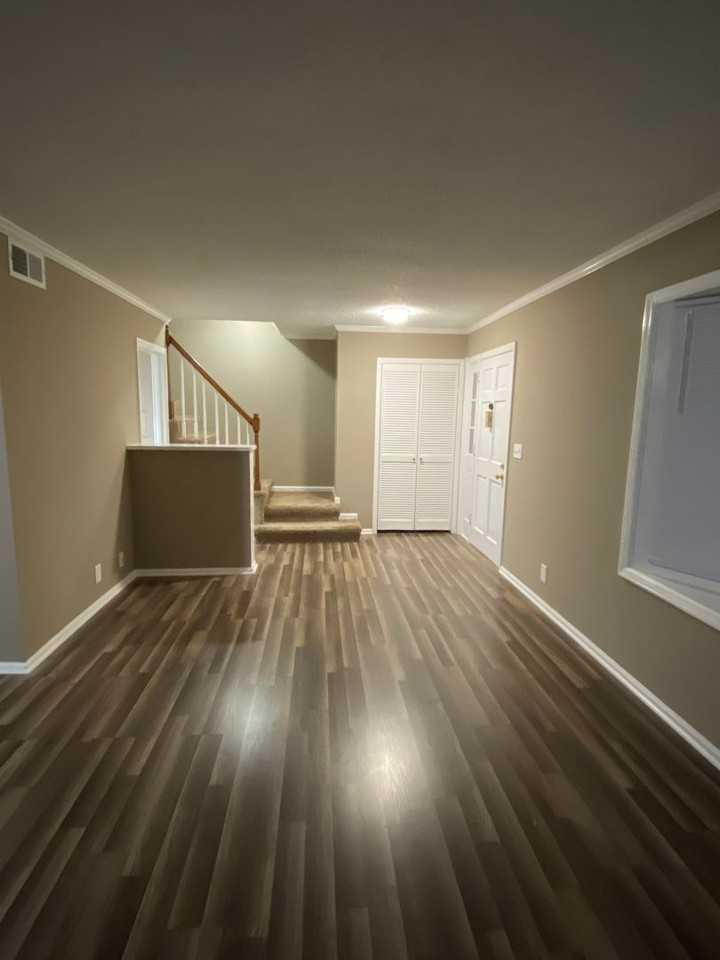 450 Huntington Ridge Dr - Photo 3 of 14