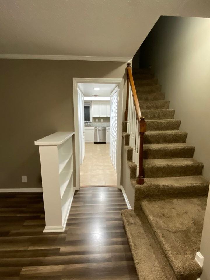 450 Huntington Ridge Dr - Photo 6 of 14