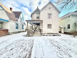 featured image of 1711 W Main St