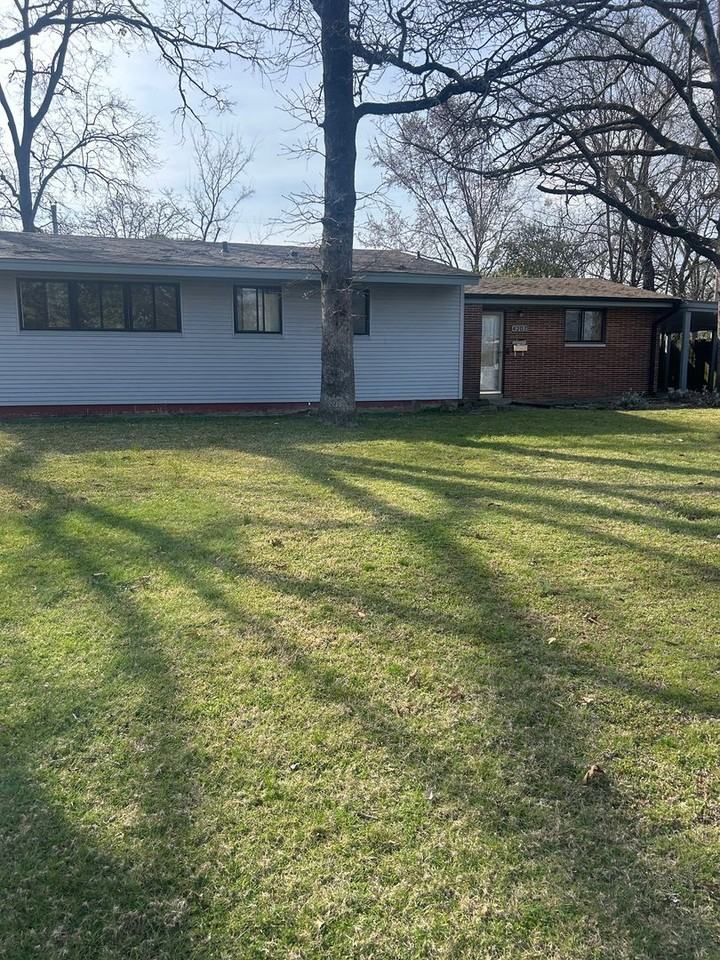 4207 Lochridge Rd - Photo 3 of 31